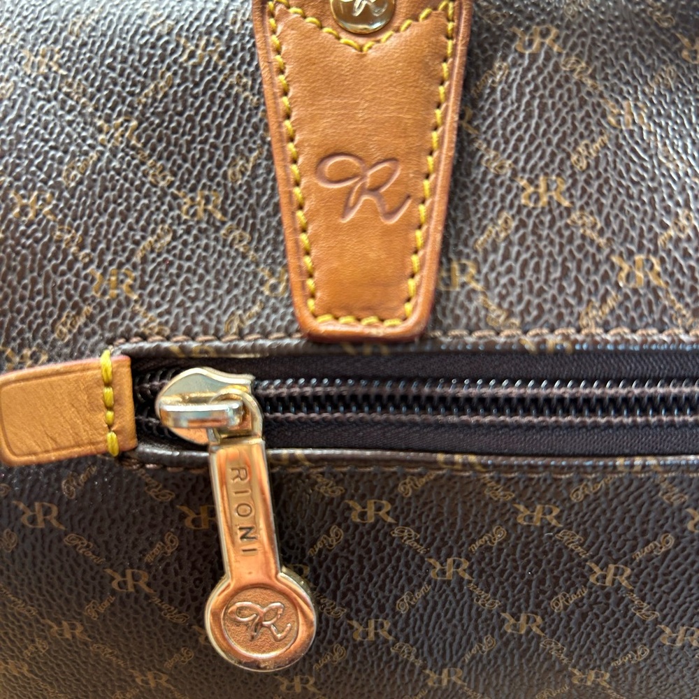 Rioni Moda Italia Signature Logo Boston Top Handles Bag Purse 2 side pockets - Picture 6 of 12